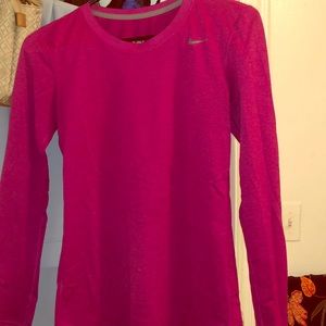 Nike Dri-fit long sleeve!✨